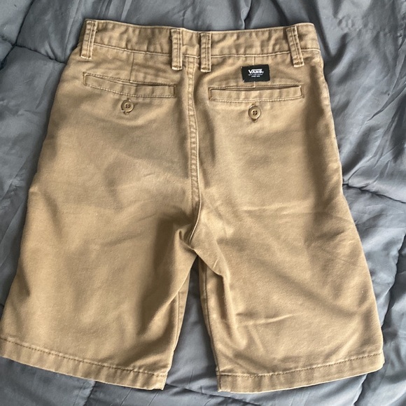Boys khaki vans shorts. Size 26 youth. - Picture 2 of 6